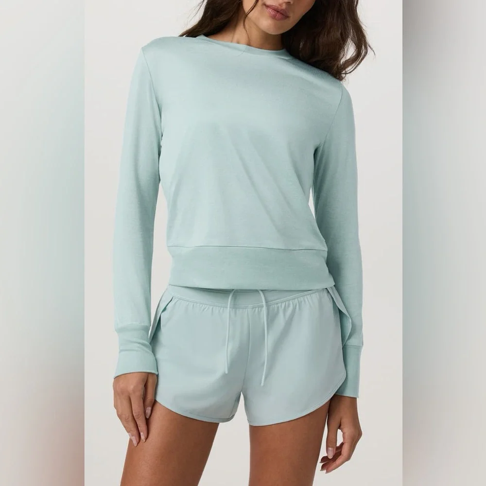 Vuori Daydream Crew T-Shirt Womens Size M - NWT - Picture 2 of 5